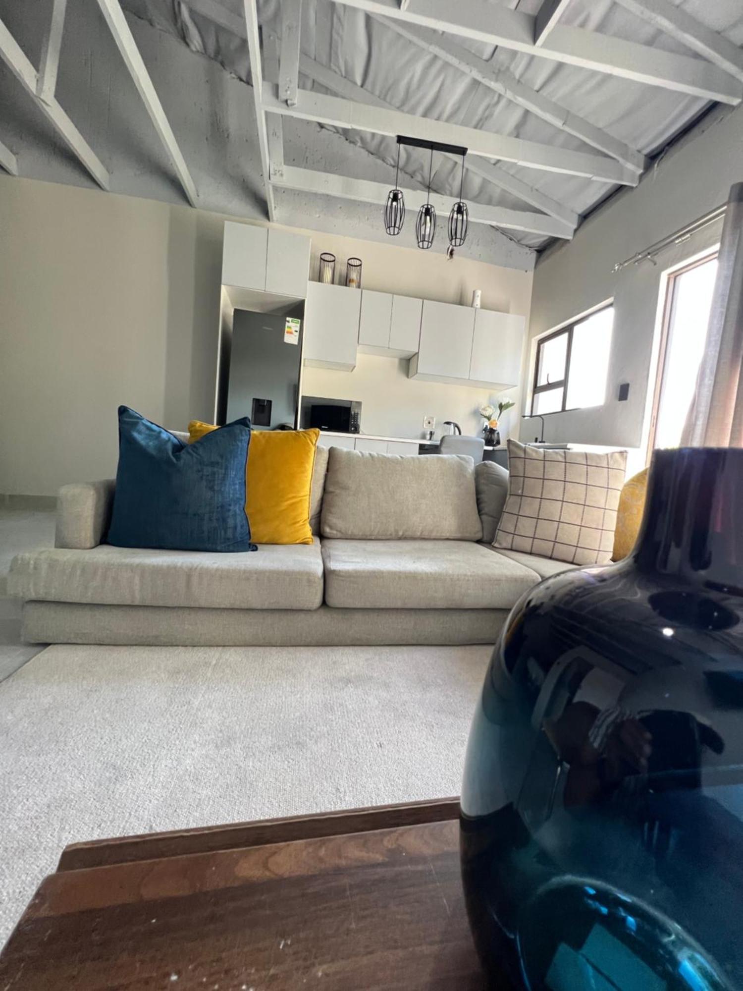 Cosy Nest 5 Min To Sandton 16 Johannesburg