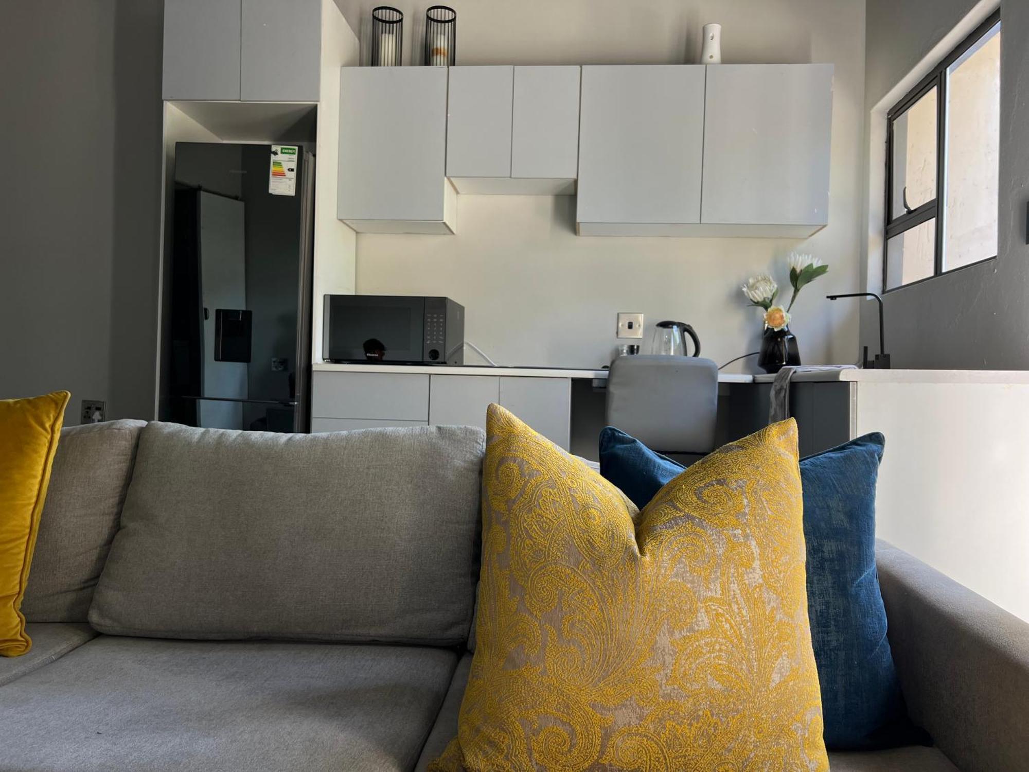 Apartment Cosy Nest 5 Min To Sandton 16 *