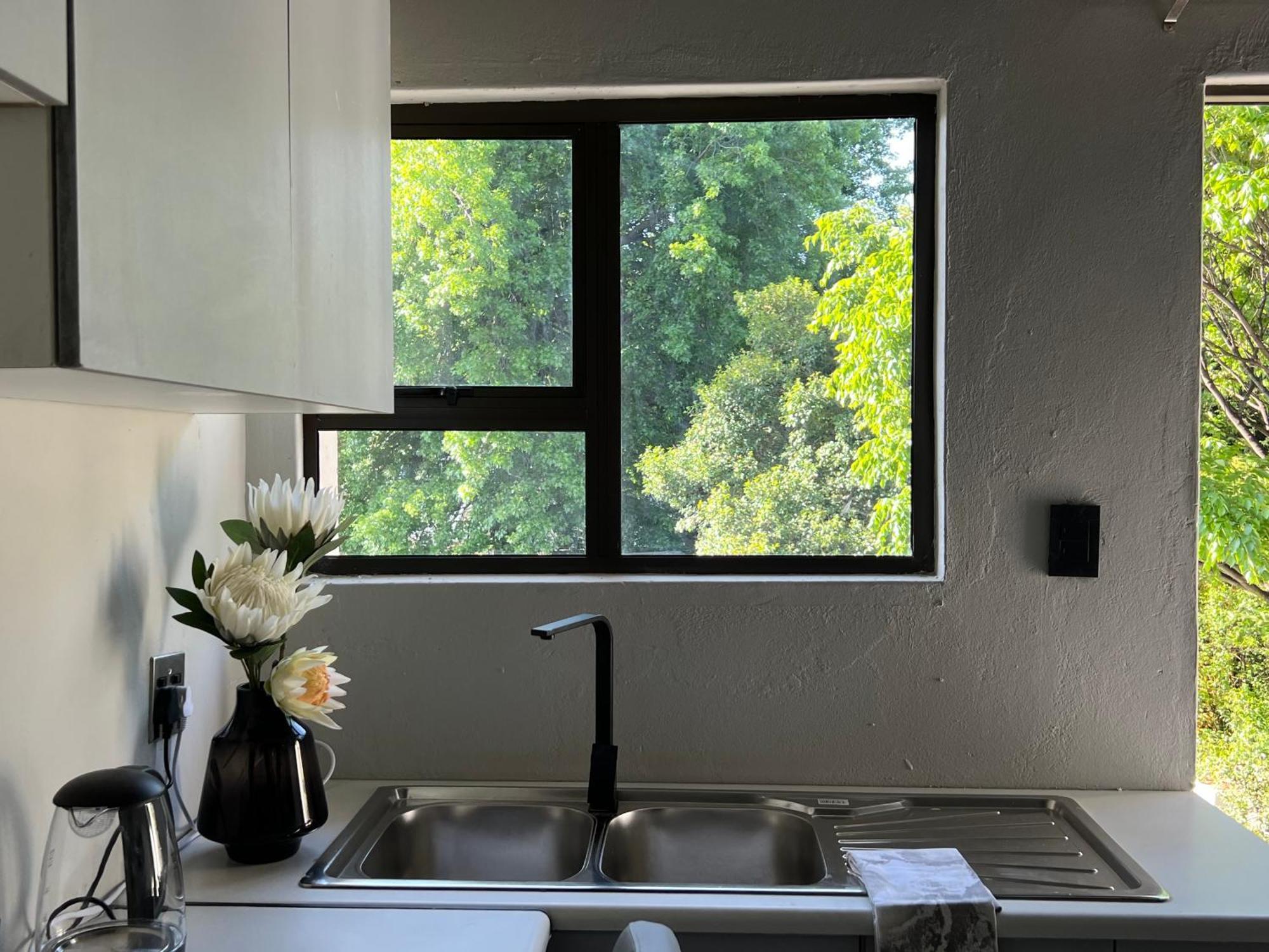 Cosy Nest 5 Min To Sandton 16 Apartment Johannesburg