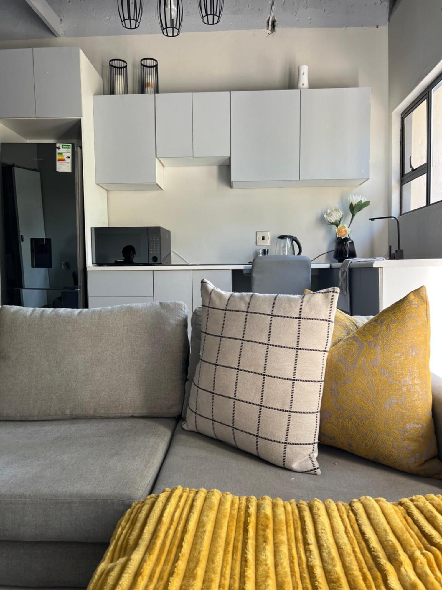 Cosy Nest 5 Min To Sandton 16 Apartment *